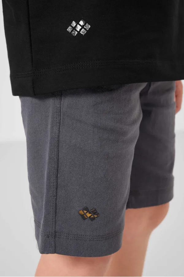 Ensemble short chino garçon Tommylife en coton tissé léger et extensible, coupe oversize, noir et gris, référence 11277