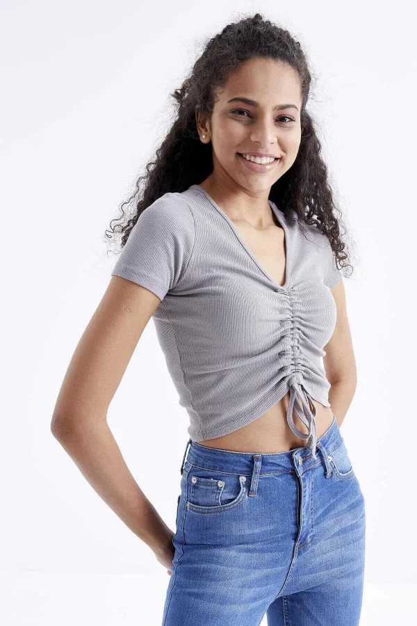 Tommylife Wholesale Grey Gathered Detail V-Neck Women's Crop Top T-Shirt - 97205