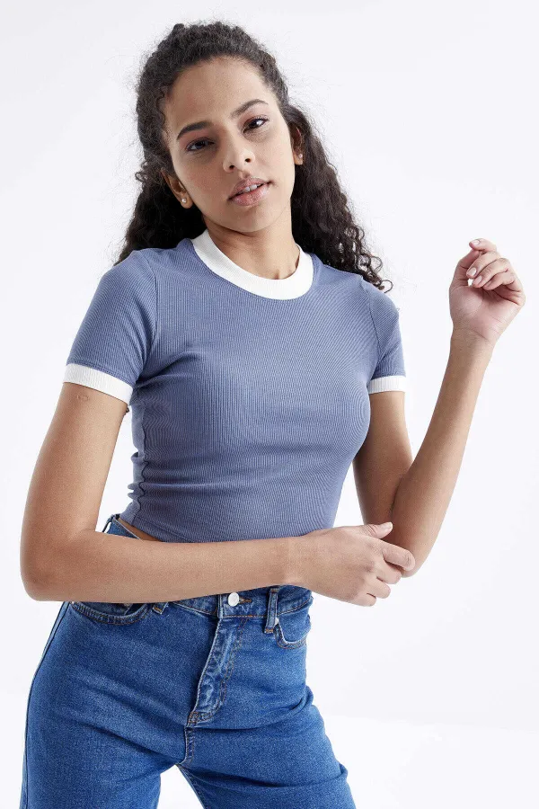 Tommylife Wholesale Petrol Basic Sleeve Detail Crew Neck Women's Crop Top T-Shirt - 97200