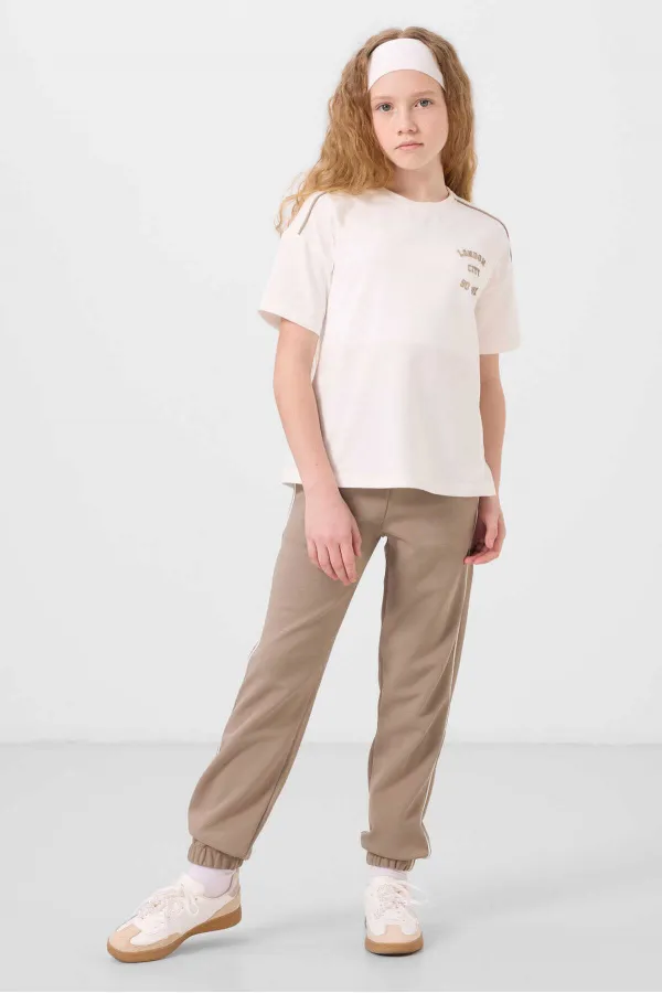 Tommylife Wholesale Crew Neck Printed Elasticated Hem Standard Fit Girls' Tracksuit Set 75186 Ecru Dark Beige