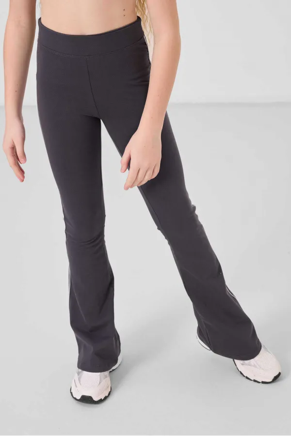 Ensemble de leggings Tommylife Wholesale Cotton à col rond, coupe standard et jambes évasées pour filles, référence 75192, blanc anthracite