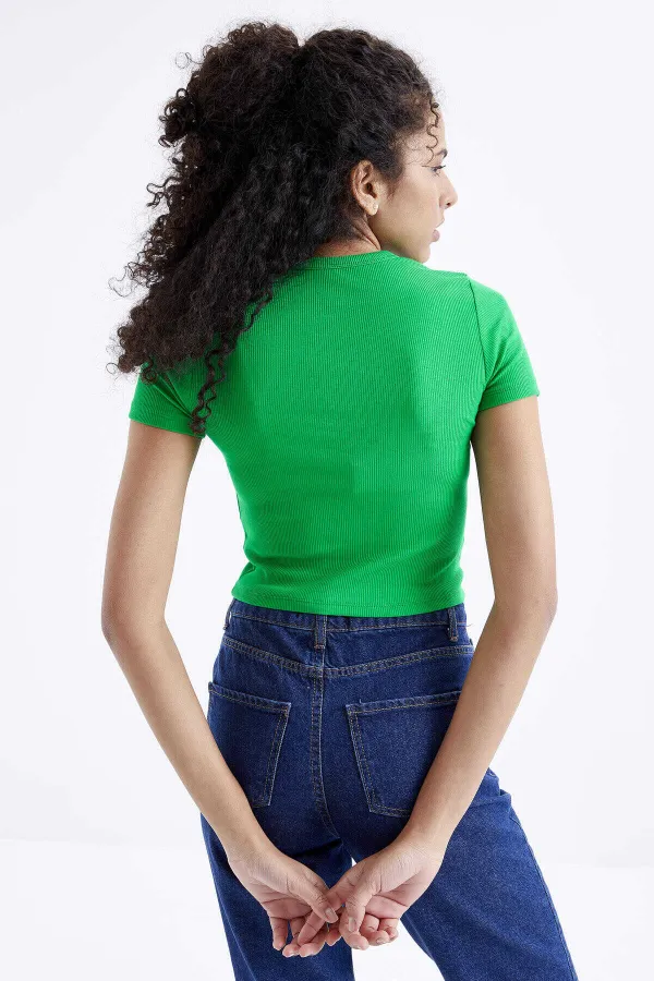 Tommylife Wholesale Green Basic Front Slit V-Neck Women's Crop Top T-Shirt - 97206