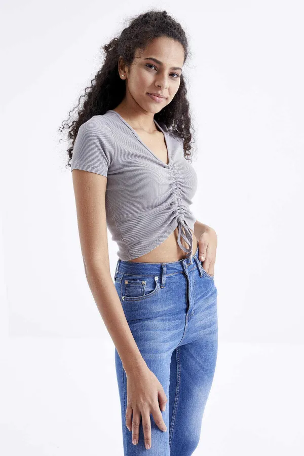 Tommylife Wholesale Grey Gathered Detail V-Neck Women's Crop Top T-Shirt - 97205