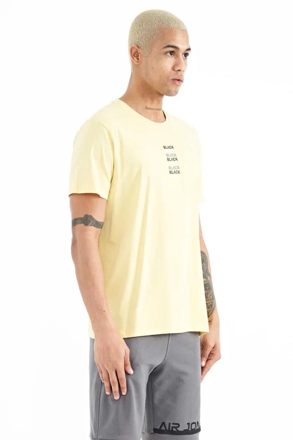 T-shirt homme imprimé Tommylife Wholesale Tylor, col rond, coupe standard, jaune, référence 88227
