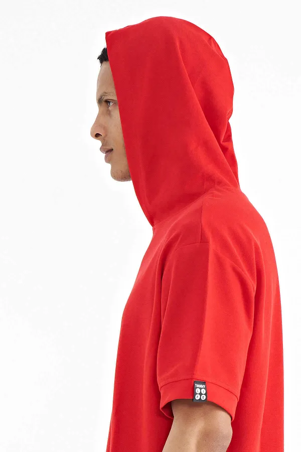 Tommylife Wholesale T-shirt rouge à capuche oversize pour homme avec étiquette sur la manche - 88179