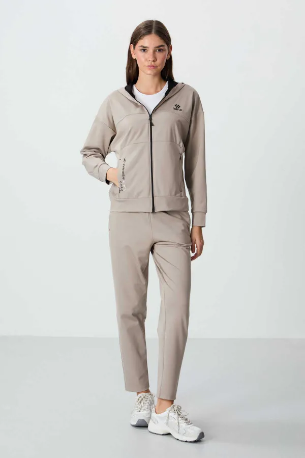 Tommylife Toptan Standart Kalıp Kapüşonlu Kadın Eşofman Takımı 95306 Koyu Bej