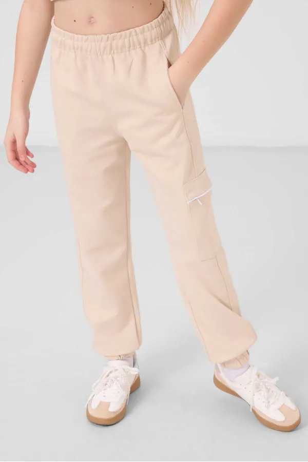 Tommylife Toptan O Yaka Baskılı Lastik Paça Kargo Cepli Kız Çocuk Eşofman Takım 75173 Beyaz Bej