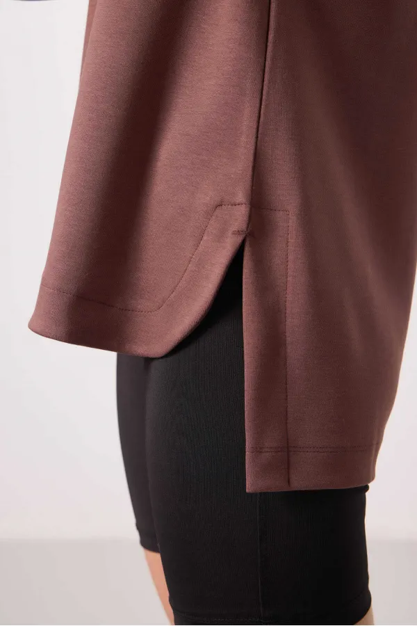 Tommylife Wholesale Soft Texture O Neck Comfortable Form Women's Tunic Sweatshirt - 97305 Brown