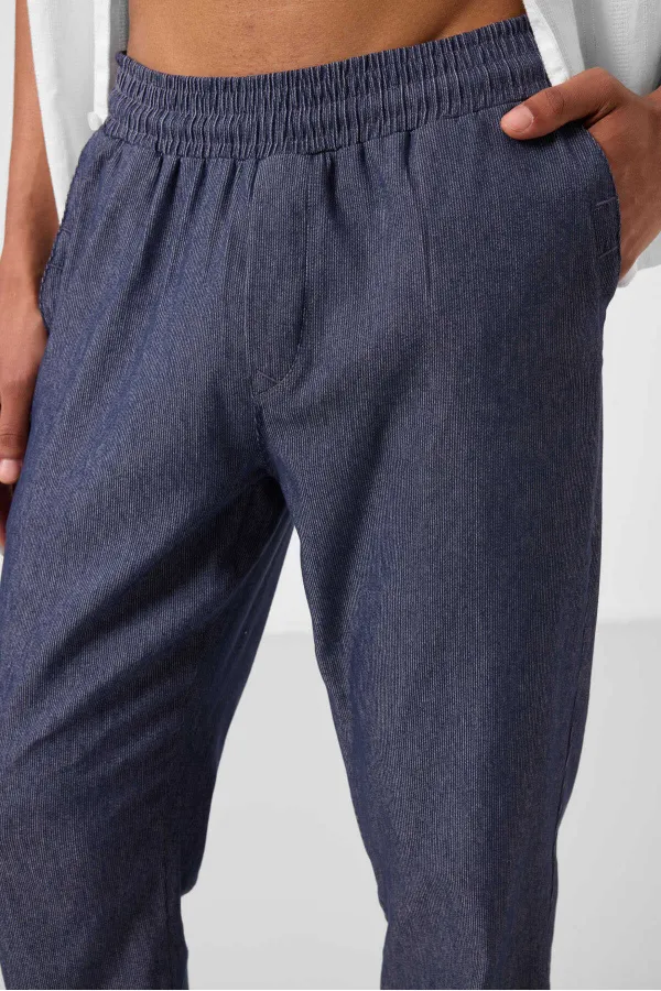 Jean chino extensible léger, coupe standard, tissé, Tommylife Wholesale, bleu marine, référence 82176