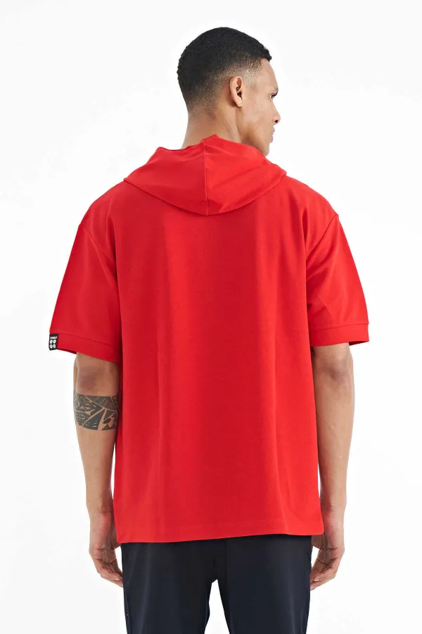 Tommylife Wholesale T-shirt rouge à capuche oversize pour homme avec étiquette sur la manche - 88179