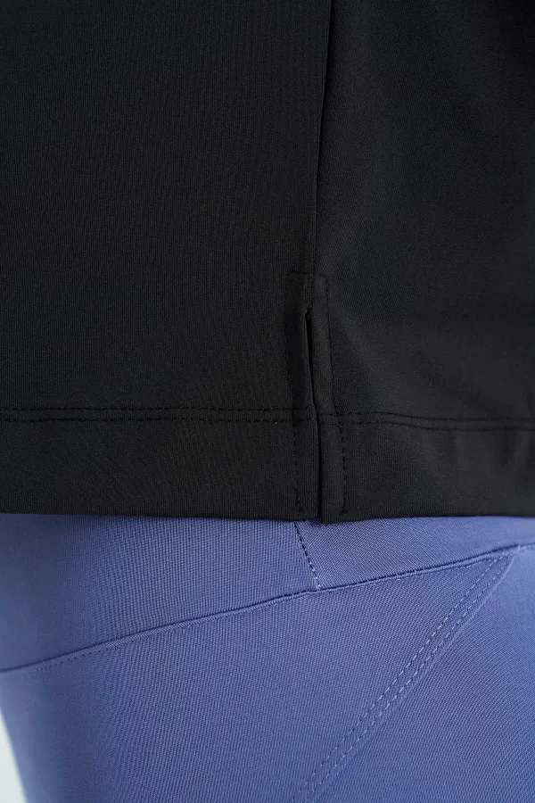 Tommylife Wholesale Black Logo Print Crew Neck Drop Sleeve Oversize Women's Crop T-Shirt - 97262