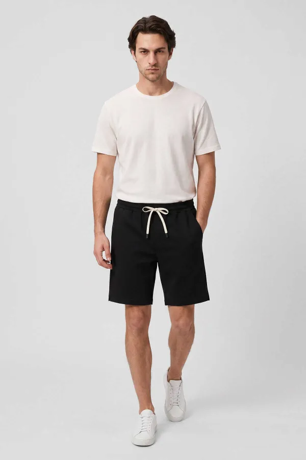 Short noir basique pour homme Tommylife, coupe standard, avec poches arrière - 88314