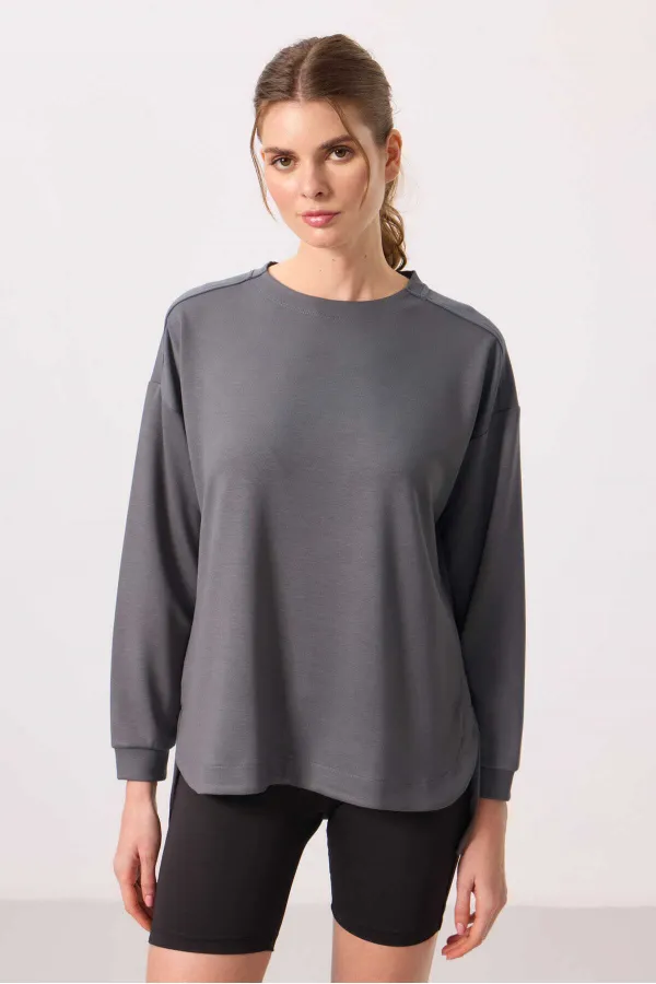 Tommylife Wholesale Soft Texture O Neck Comfortable Form Women's Tunic Sweatshirt - 97305 Dark Gray