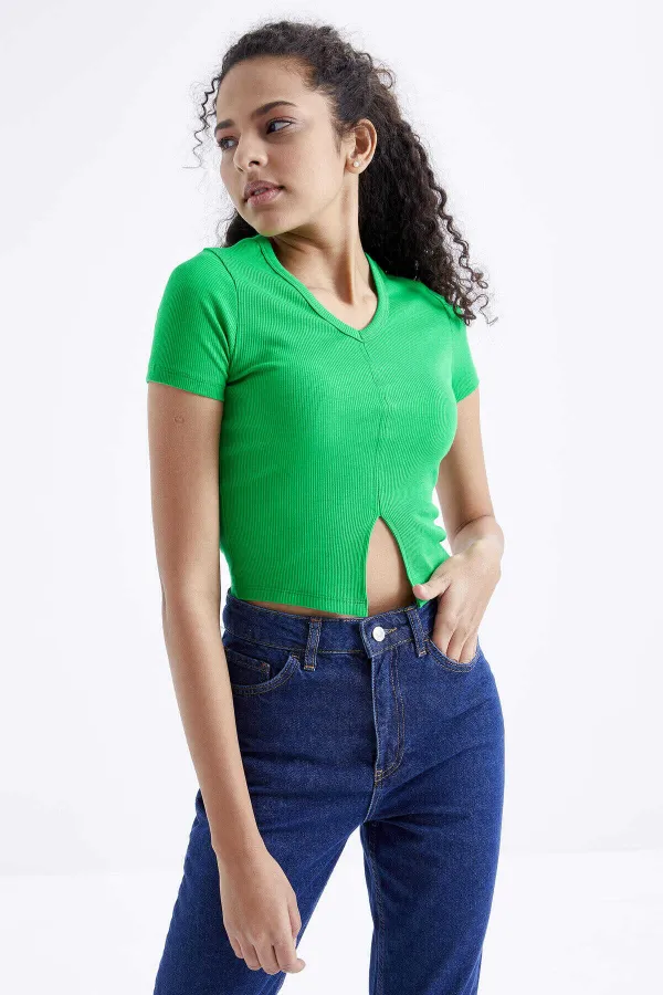 Tommylife Wholesale Green Basic Front Slit V-Neck Women's Crop Top T-Shirt - 97206
