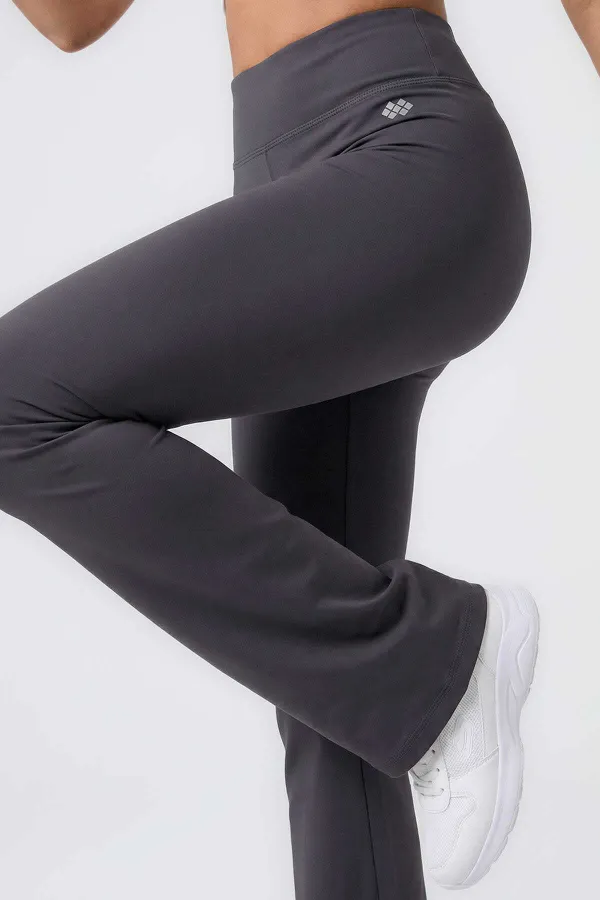 Leggings de sport évasés pour femmes Tommylife, gris foncé, taille haute, souples et performants - 94686 Leggings de sport évasés pour femmes Tommylife, gris foncé, taille haute, souples et performants - 94686