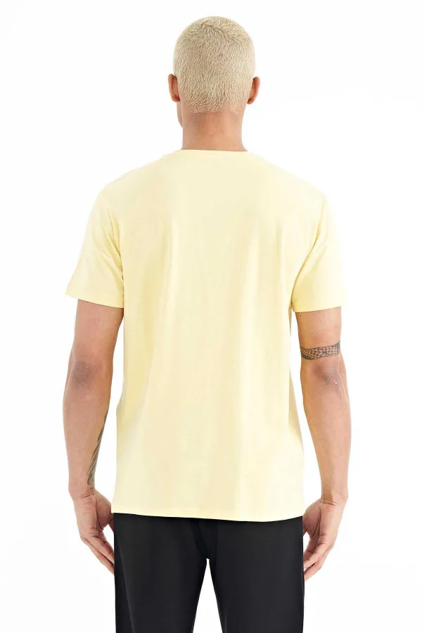 Tommylife Wholesale Bert Crew Neck Standard Fit Printed Men's T-Shirt 88210 Yellow