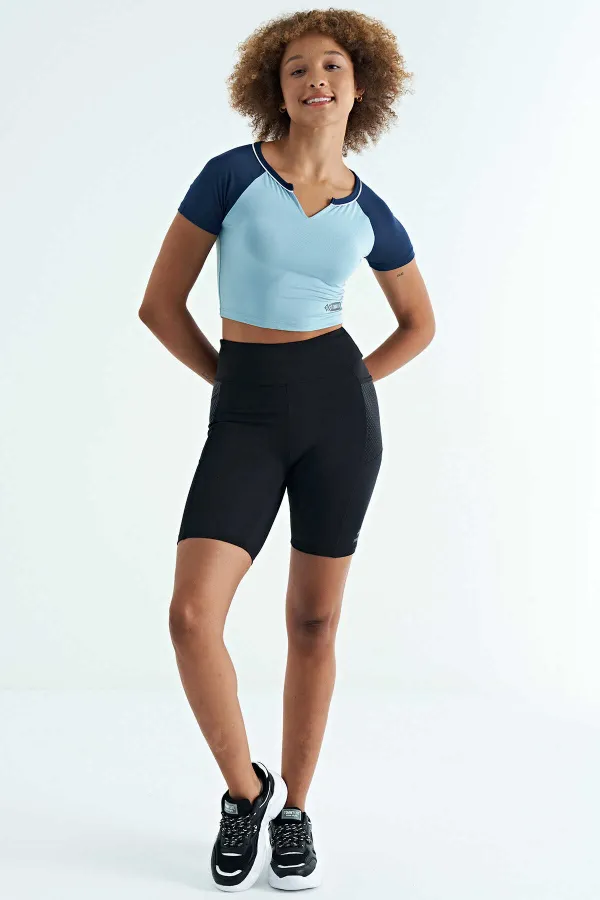 Tommylife Wholesale Light Blue Color Block Logo Print Crew Neck Slim Fit Women's Crop T-Shirt - 97270