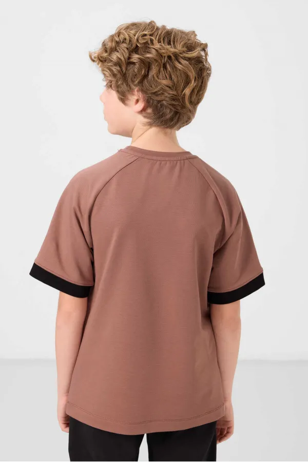 T-shirt garçon Tommylife en coton doux texturé, coupe oversize, avec poche, référence 11295, couleur cannelle