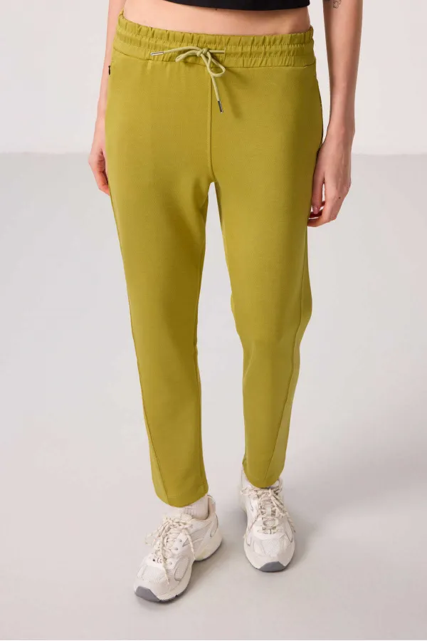 Tommylife Toptan Yumuşak Dokulu Gizli Fermuarlı Dar Paça Kadın Pantolon - 94668 Koyu Hardal