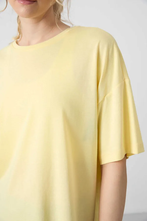 Tommylife Toptan O Yaka Oversize Basic Kadın T-Shirt 97285 Sarı