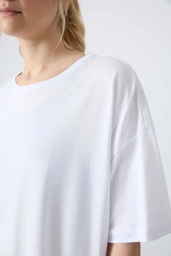 Tommylife Toptan O Yaka Oversize Basic Kadın T-Shirt 97285 Beyaz