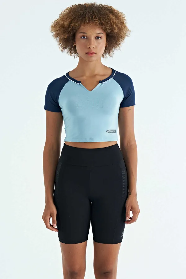 Tommylife Wholesale Light Blue Color Block Logo Print Crew Neck Slim Fit Women's Crop T-Shirt - 97270