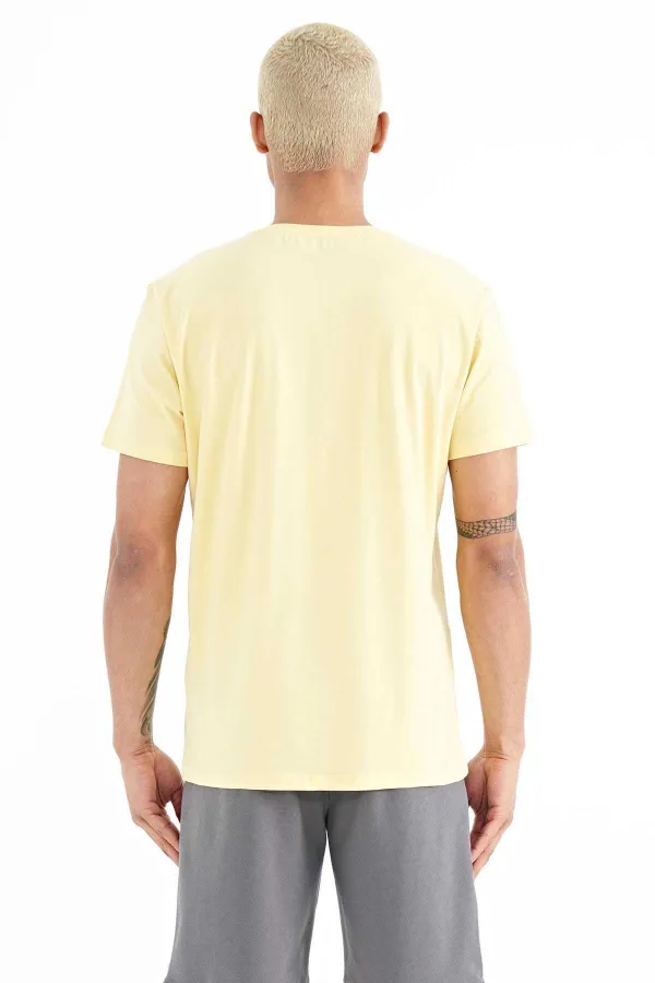 Tommylife Wholesale Peter Pan Neck Standard Fit Printed Men's T-Shirt 88204 Yellow