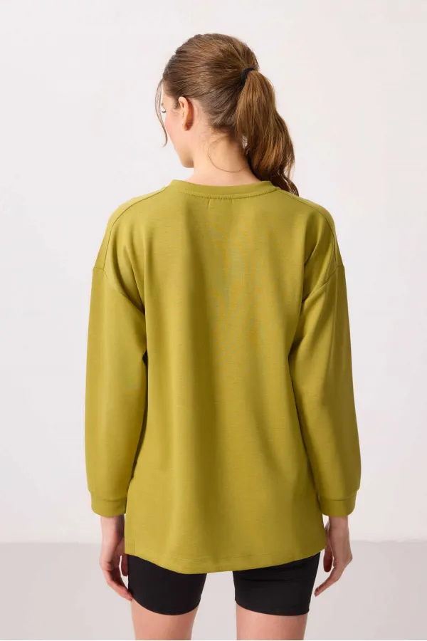 Sweat-shirt tunique Tommylife Wholesale pour femme, col rond, coupe décontractée, texture douce - 97305 Moutarde foncé