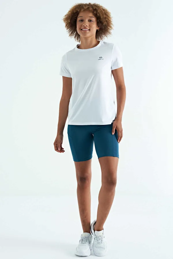 T-shirt femme Tommylife Wholesale blanc à fente au dos, col rond, manches courtes, coupe standard - 97267