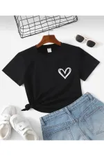 Black t-shirt with heart print