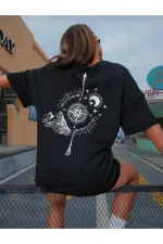 T-shirt boyfriend oversize unisexe à imprimé boussole détaillée