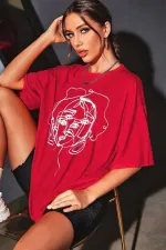 Women's Red Face Print Detailed Oversize T-shirt