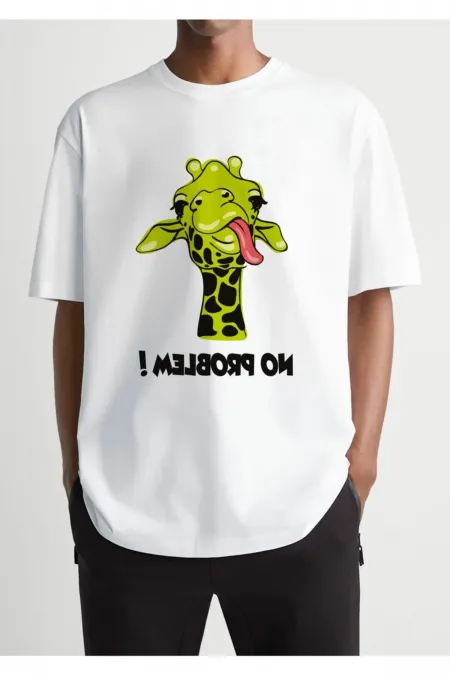 Oversized Giraffe Printed White T-shirt
