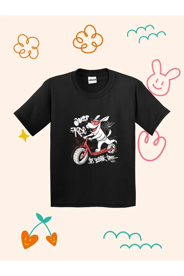 Kids' T-shirt with Cute Dog Riding a Scooter Print
