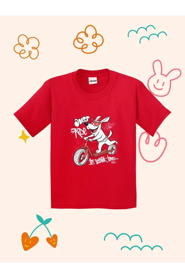 Kids' T-shirt with Cute Dog Riding a Scooter Print