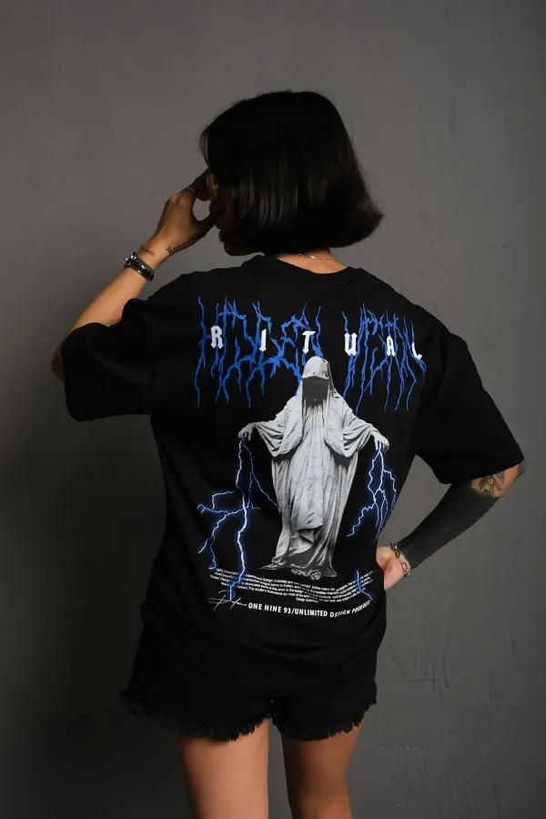 Karakutu Oversized Cotton T-shirt