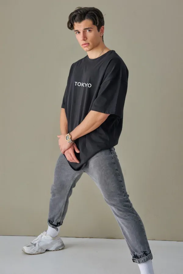 Men's Black Color Oversize Tokyo Printed T-shirt