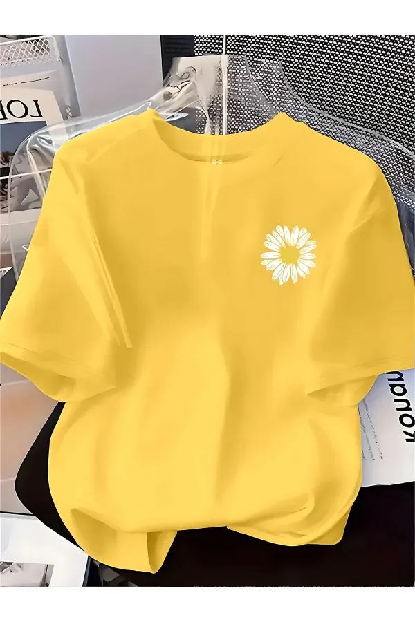 Unisex Papatya Desenli Baskılı Oversize Tişört