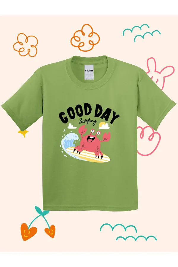 T-shirt enfant imprimé crabe surfeur