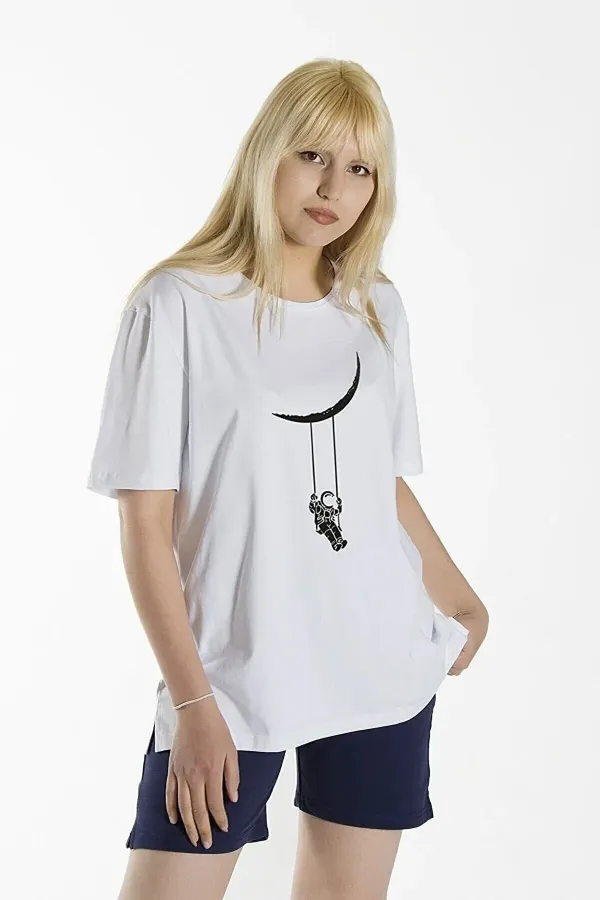 Women's White Front Swing Printed Crew Neck Oversize Cotton T-shirt