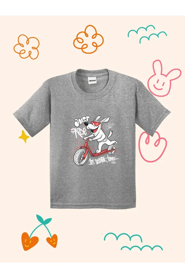 Kids' T-shirt with Cute Dog Riding a Scooter Print