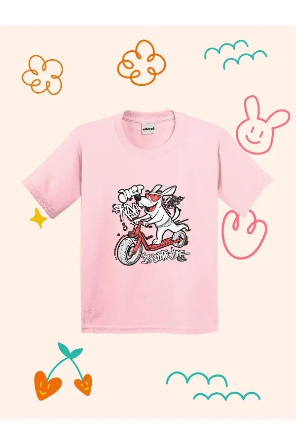 Kids' T-shirt with Cute Dog Riding a Scooter Print