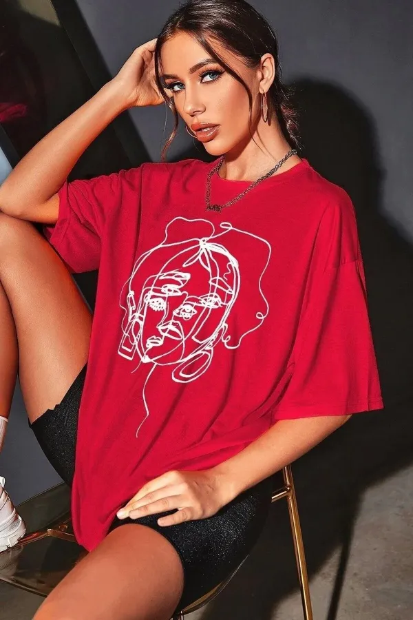Women's Red Face Print Detailed Oversize T-shirt