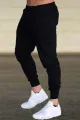 Koyu Siyah