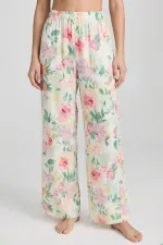 Mısırlı Kadın Dokuma Çiçekli Alt Pijama Çok Renkli