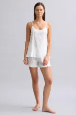 Débardeur blanc à fines bretelles en voile pour femme égyptienne