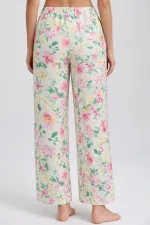 Mısırlı Kadın Dokuma Çiçekli Alt Pijama Çok Renkli