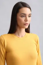 Débardeur/sweat-shirt à manches longues et col rond en modal égyptien TENCEL BRITT, couleur moutarde