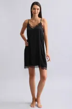 Nuisette courte en satin noir à col en dentelle pour femme