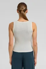 Débardeur en coton égyptien pour femme, à patte de boutonnage sur le devant, écru